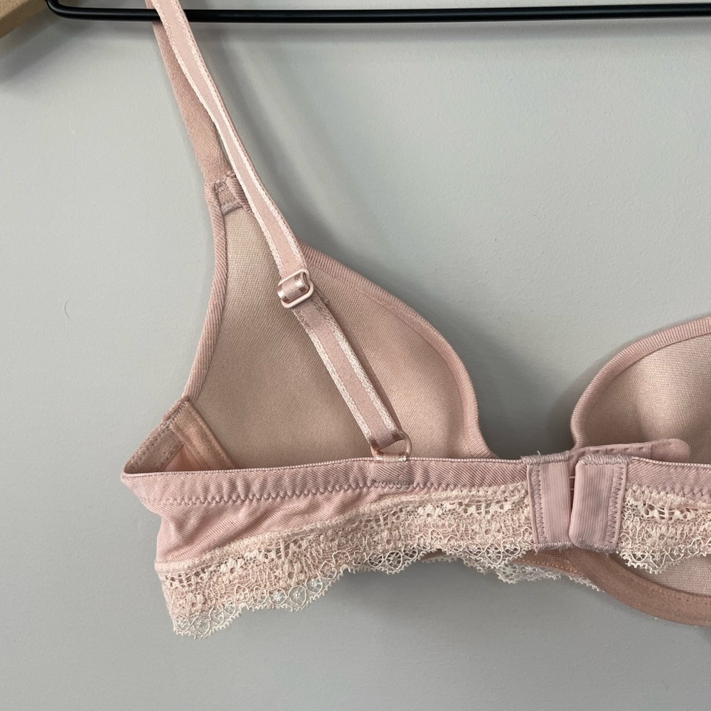 Adore Me lace detail bra 30B - Picture 8 of 11